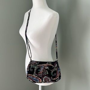 🦋2 for $15 🦋VERA BRADLEY Frannie black paisley/bandana swirl quilted crossbody.